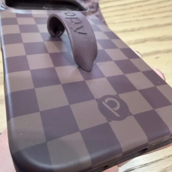 Loopy Case for iPhone 17 pro Cocoa Checkered Phone Case - Picture 3 of 3